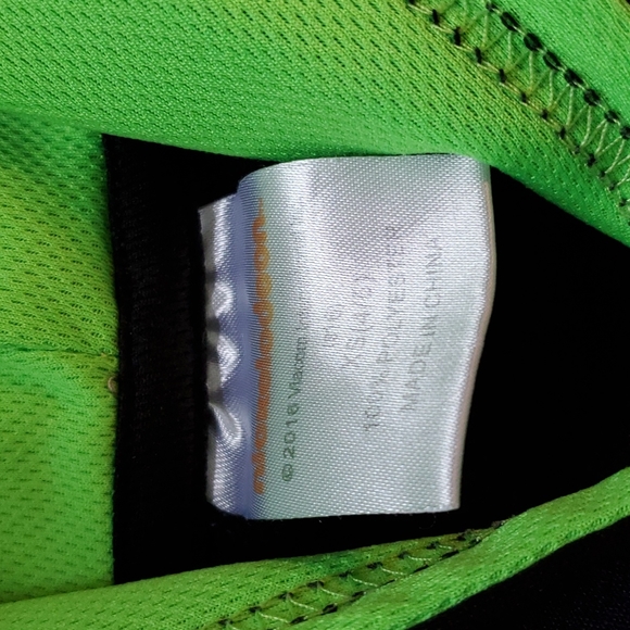 TMNT Hoodie , black with the Fab Four featured on the front. - Picture 7 of 8